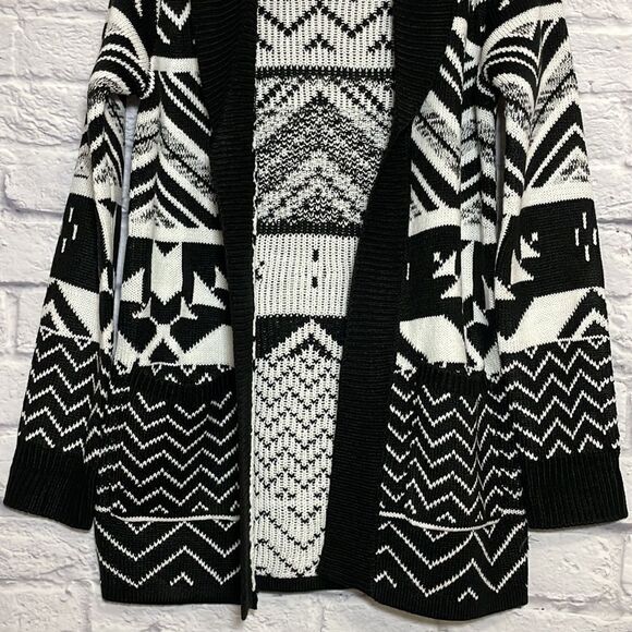 WAREHOUSE One Geometric Long Sleeve Cardigan Size Extra Small - Picture 5 of 16